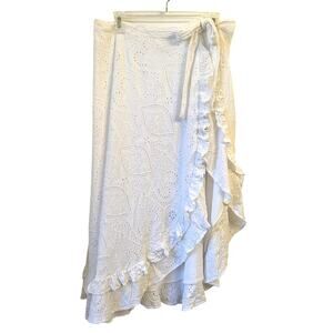 Encantadore Eyelet Embroidered Sarong Wrap Skirt Medium White Coverup Beach Pool